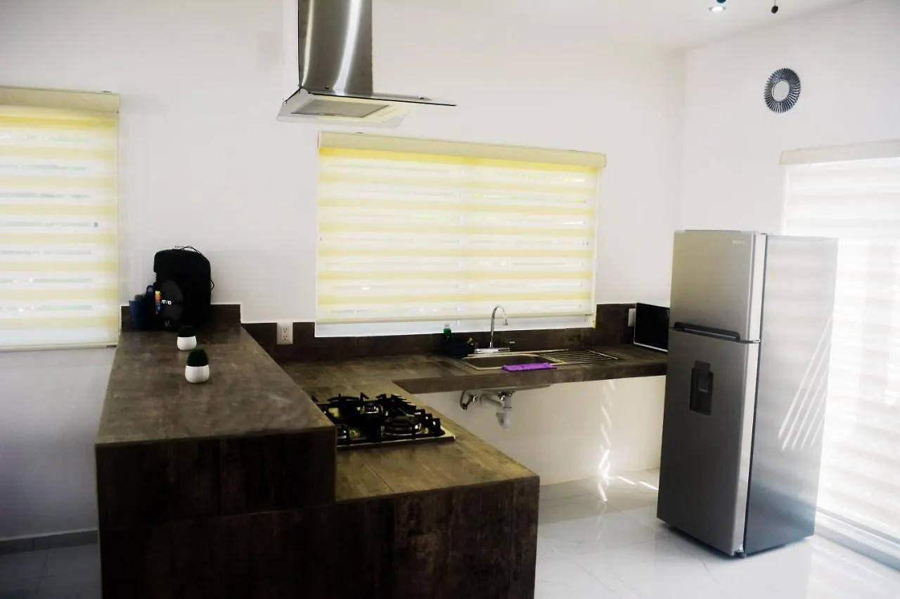 Casa Paloma 2 En Segunda Planta Cerca De Aeropuerto Y Centro Comercial Chetumal