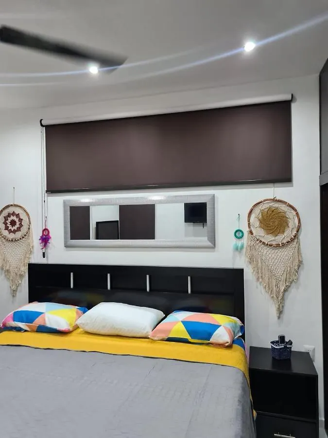 Casa Paloma 2 En Segunda Planta Cerca De Aeropuerto Y Centro Comercial Chetumal 0*,