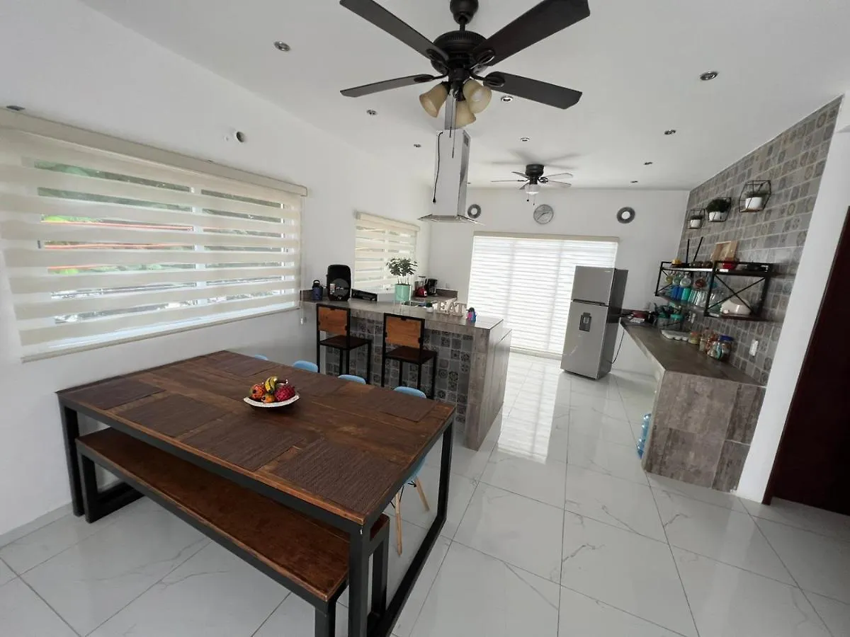 Apartment Casa Paloma 2 En Segunda Planta Cerca De Aeropuerto Y Centro Comercial Chetumal Mexico