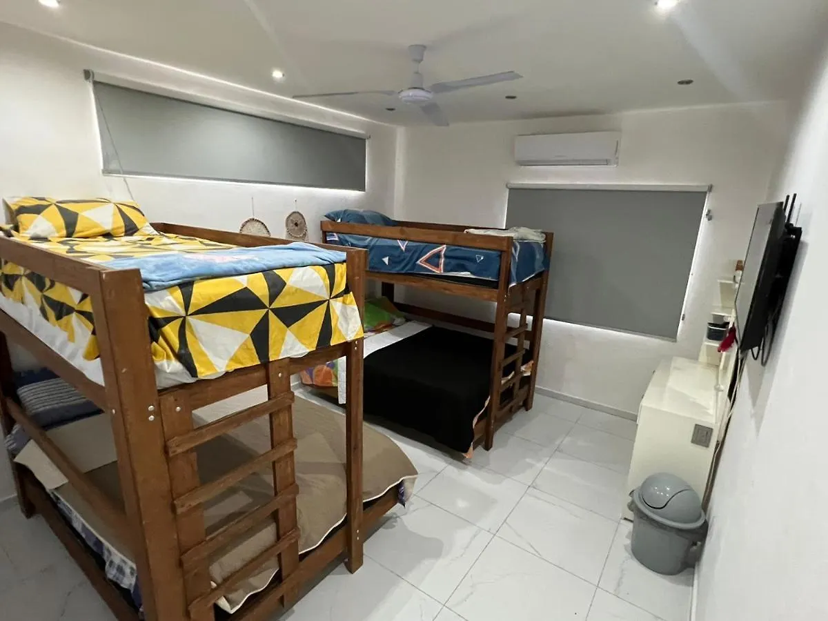 Casa Paloma 2 En Segunda Planta Cerca De Aeropuerto Y Centro Comercial Chetumal Apartment