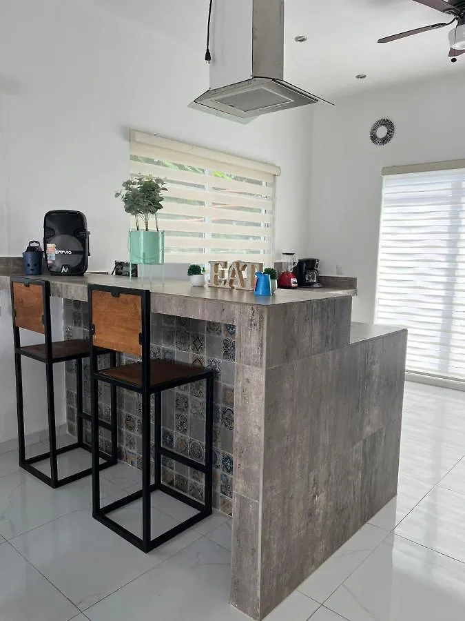 Casa Paloma 2 En Segunda Planta Cerca De Aeropuerto Y Centro Comercial Chetumal Mexiko